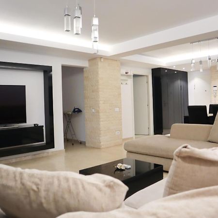 Central apartament Bulevardul Decebal Bucarest Extérieur photo